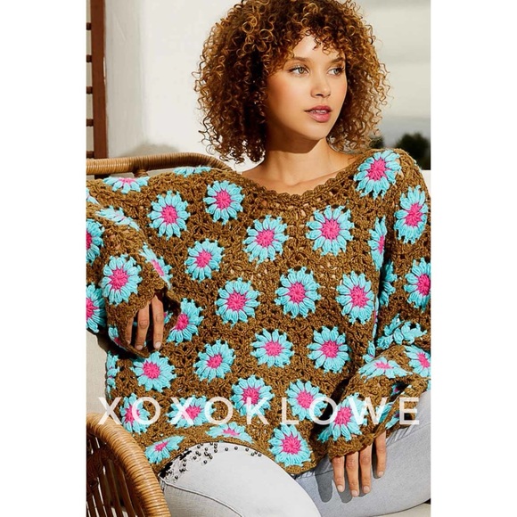 POL Sweaters - LAST ONE POL Olive + Blue Hand Knit Floral Crochet V Neck Sweater